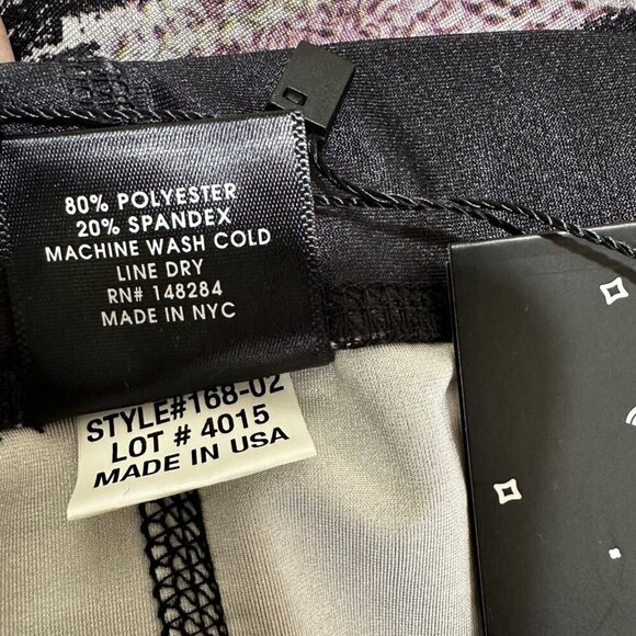 Peloton X Terez Size S Black Colorful Accents Peloton Spell-Out Leggings NWT - Picture 6 of 7